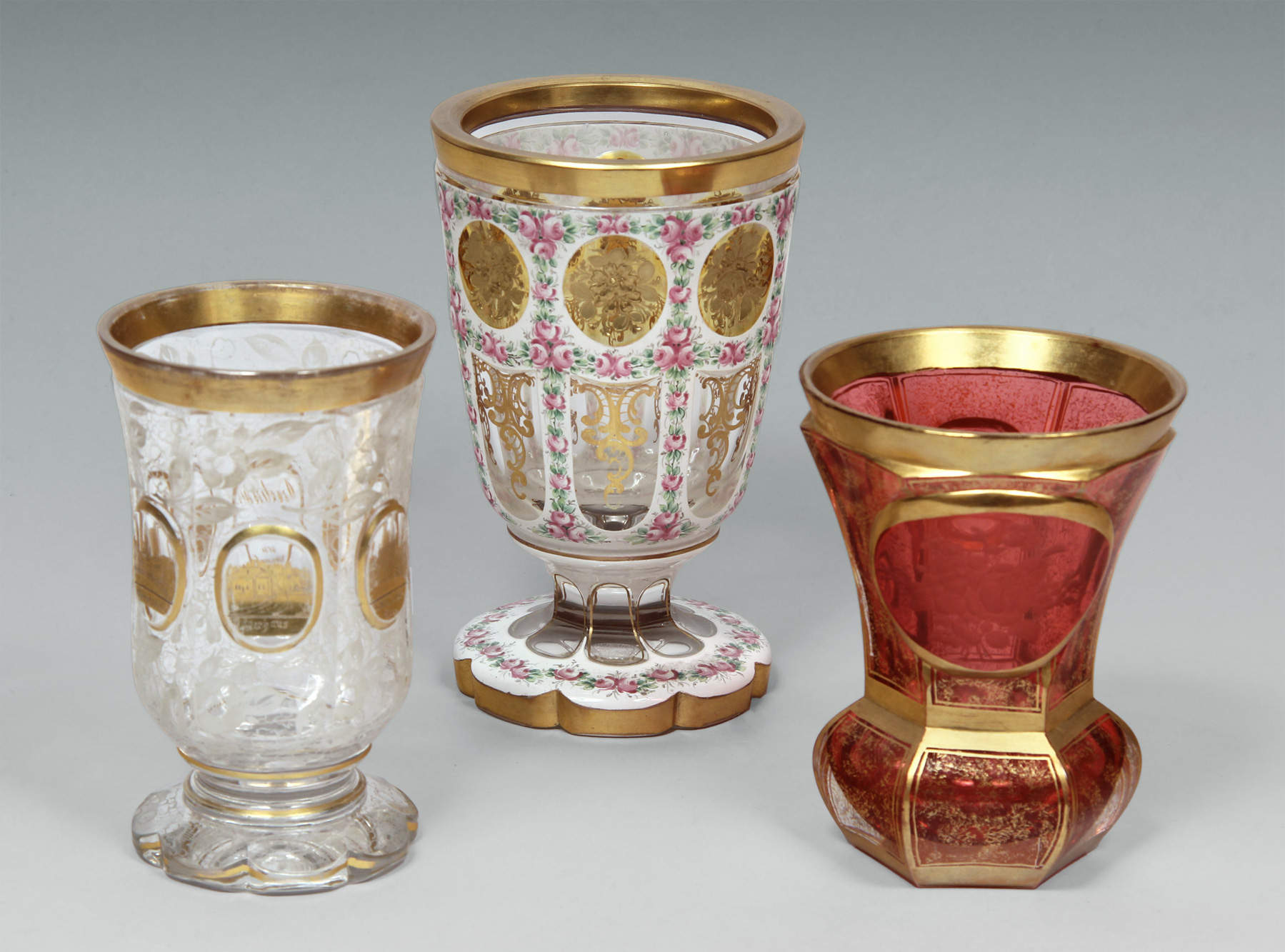  TRES VASOS CHECOSLOVACOS MANUFACTURA DE BOHEMIA. 