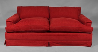 Lote 183: SOFA CONFORTABLE PARA DOS AMPLIOS CUERPOS.  SOFA CONFORTABLE PARA DOS AMPLIOS CUERPOS. 