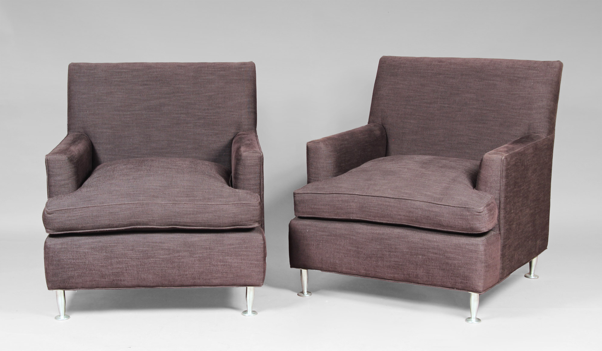  PAR DE SILLONES CONFORTABLES DE LINEA MODERNA. 