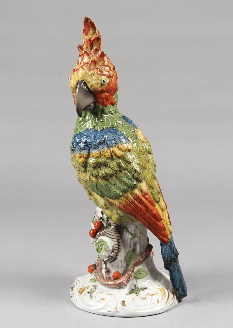  IMPORTANTE FIGURA 'LORO' DE PORCELANA FRANCESA DE PARIS.