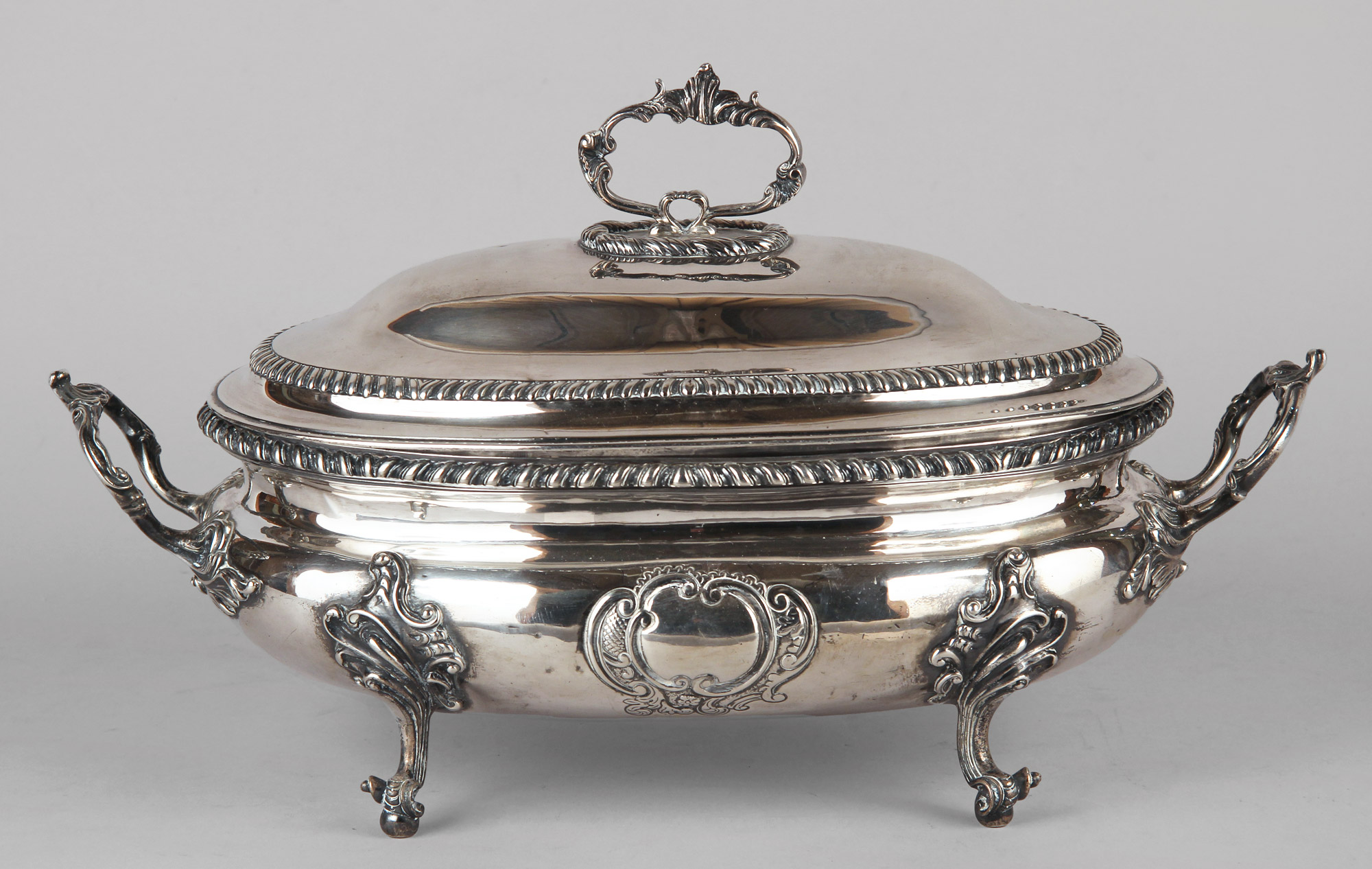  ANTIGUA SOPERA DE PLATA INGLESA SELLADA EPOCA JORGE III.