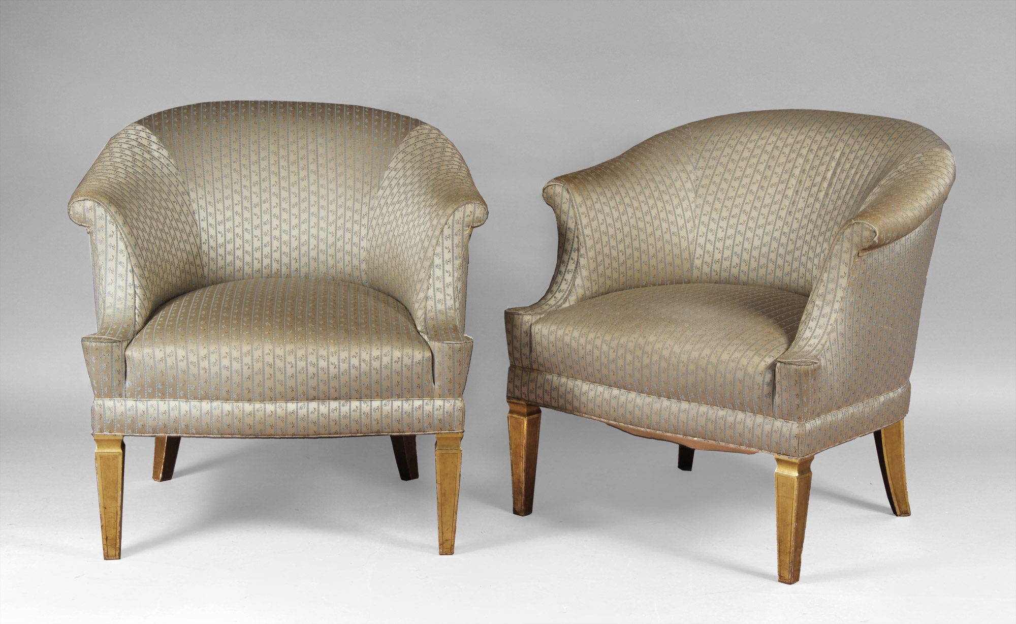  PAR DE SILLONES BERGERE DE ESTILO FRANCES. 