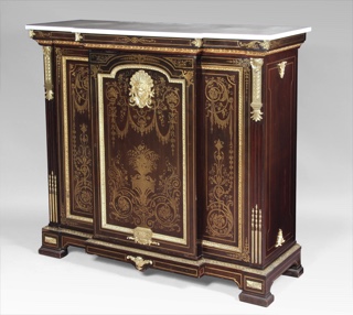 Lote 161: MUEBLE FRANCES DE ARRIMO ESTILO BOULLE.  MUEBLE FRANCES DE ARRIMO ESTILO BOULLE. 