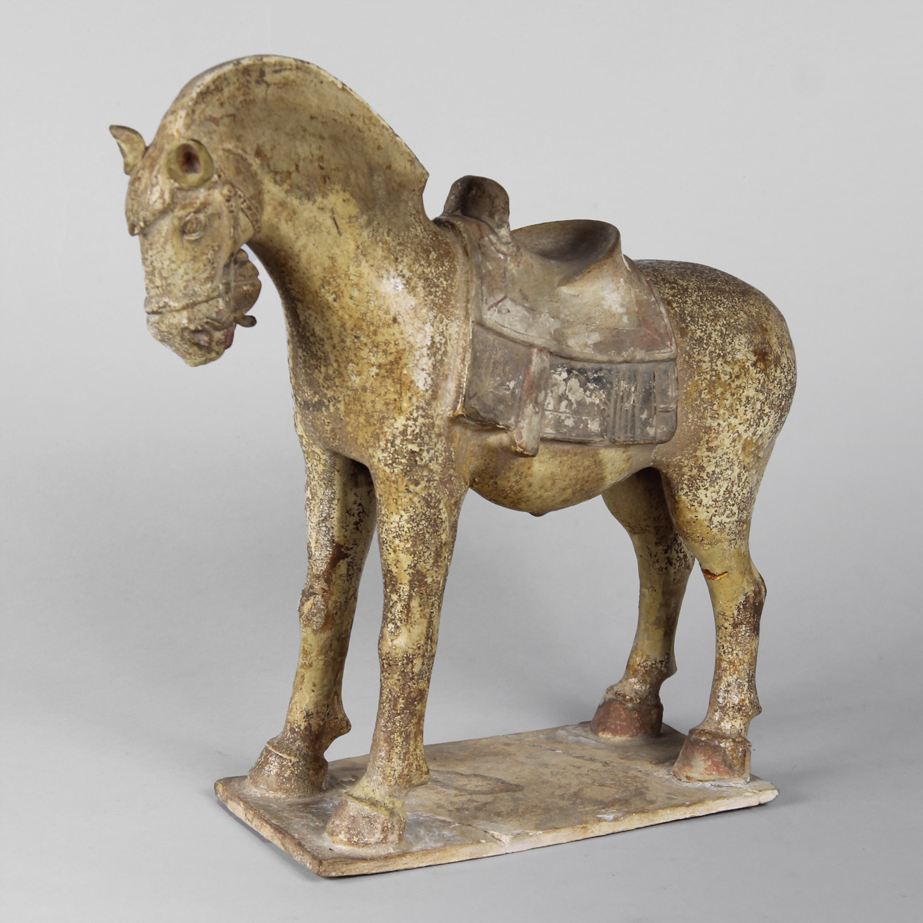  CABALLO ORIENTAL DE CERAMICA. 