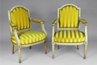 Lote 306: PAR DE SILLONES DE ESTILO FRANCES LUIS XVI.  PAR DE SILLONES DE ESTILO FRANCES LUIS XVI. 