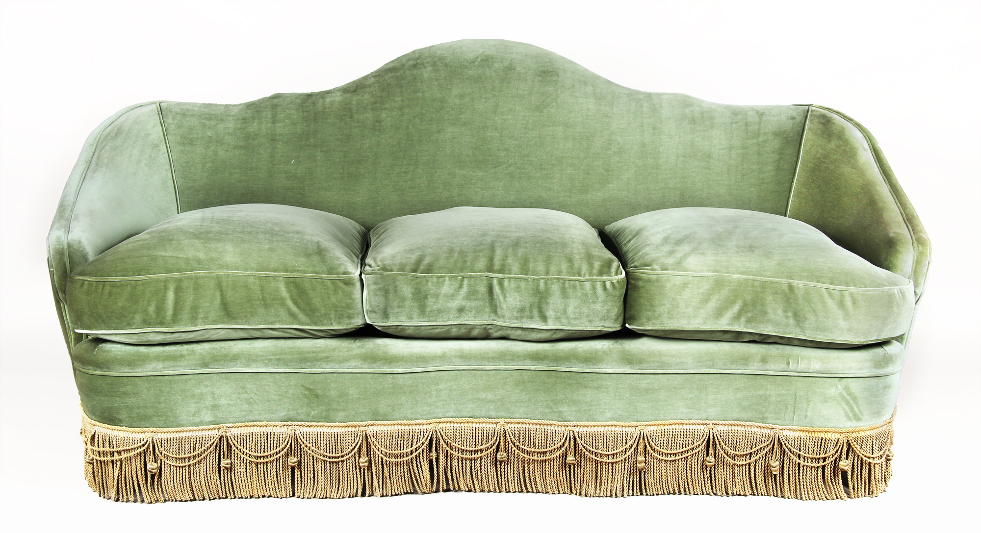 SOFA CONFORTABLE PARA TRES CUERPOS. 