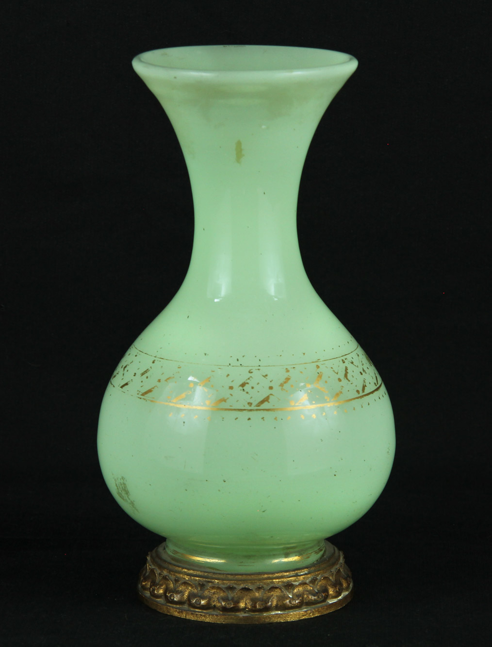  VASO FRANCES DE OPALINA VERDE CELADON. 