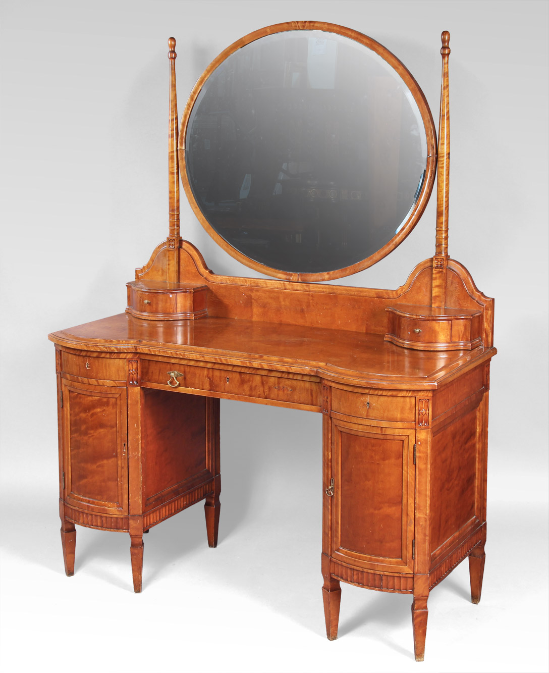  MUEBLE TOILETTE DE LA CASA NORDISKA. 