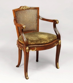 Lote 330: SILLON DE ESTILO FRANCES IMPERIO PARA ESCRITORIO.  SILLON DE ESTILO FRANCES IMPERIO PARA ESCRITORIO. 