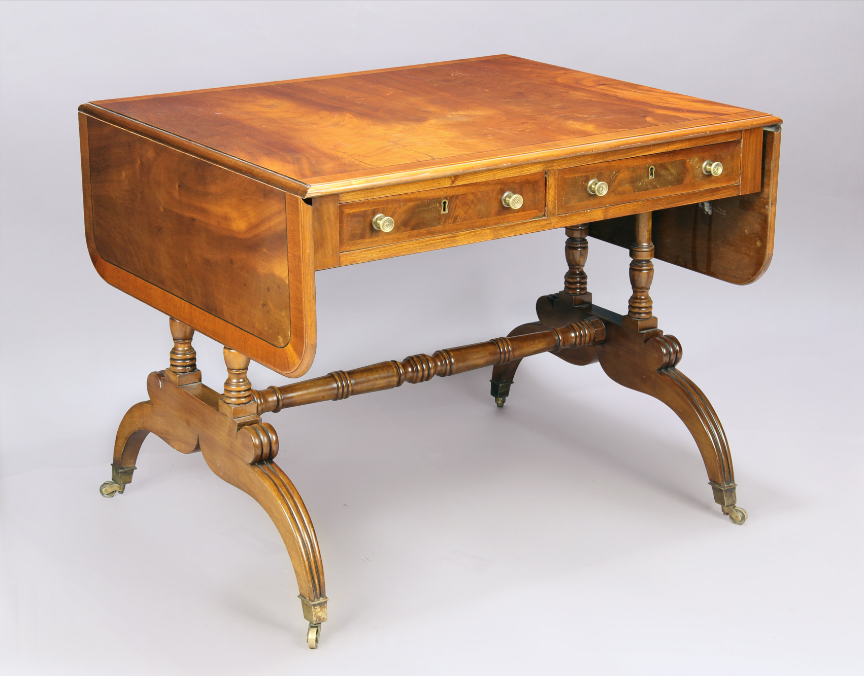  SOFA TABLE DE ESTILO INGLES CON ALETAS VOLCABLES. 