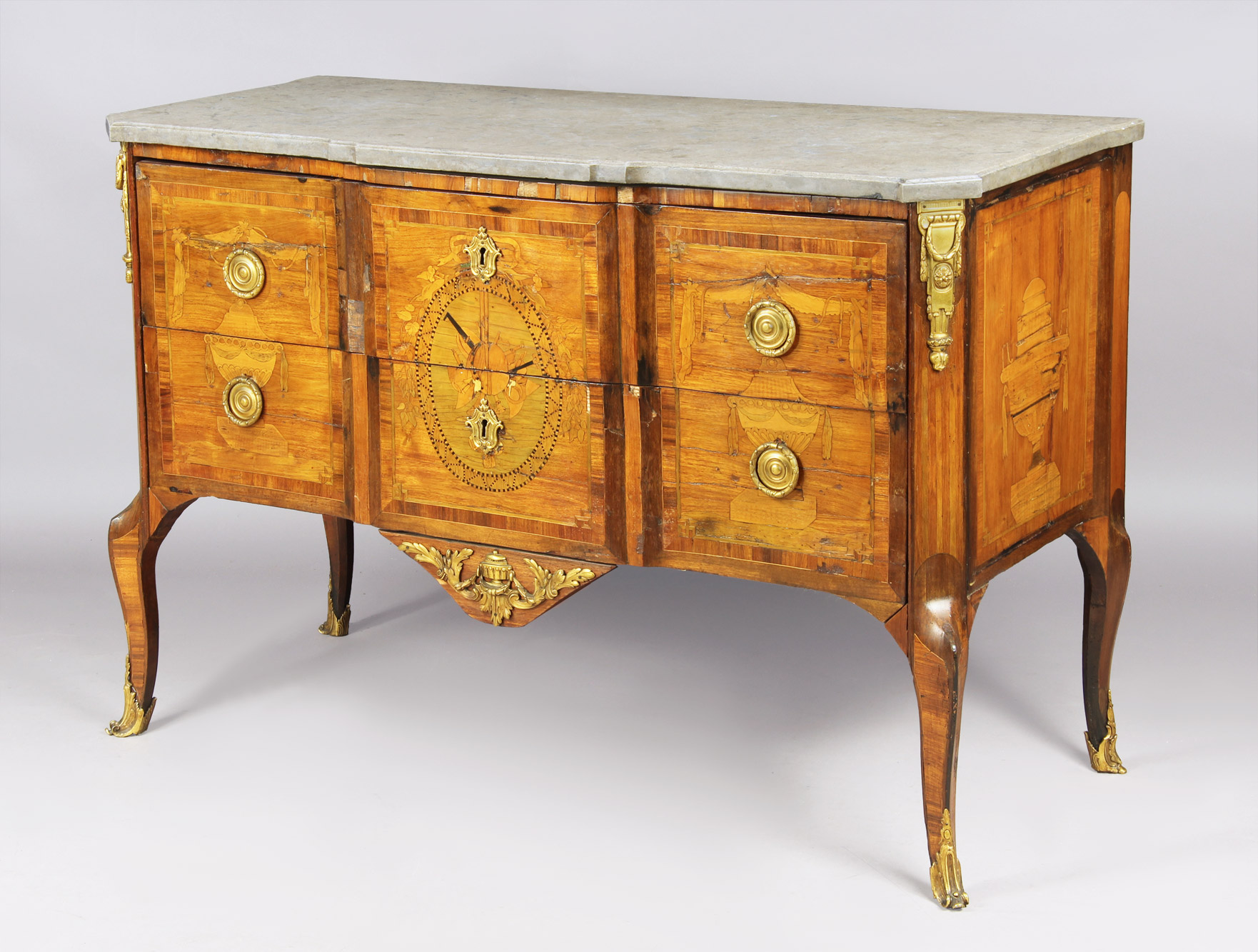  ANTIGUA COMODA FRANCESA TRANSICION FIRMADA J. H. RIESENER. 