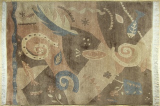 Lote 408: ALFOMBRA NEPALESA ESTILO ART DECO DE LANA TEJIDA A MANO. ALFOMBRA NEPALESA ESTILO ART DECO DE LANA TEJIDA A MANO.
