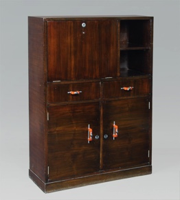 Lote 296: PEQUEÑO MUEBLE BAR DE ESTILO ART DECO.  PEQUEÑO MUEBLE BAR DE ESTILO ART DECO. 