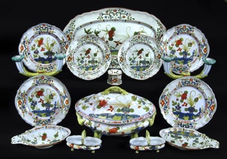 Lote 450: JUEGO DE CERAMICA ITALIANA CALF FAENZA PARA MESA.  JUEGO DE CERAMICA ITALIANA CALF FAENZA PARA MESA. 