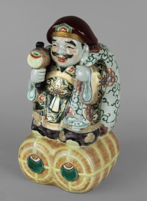 Lote 664: ANTIGUA FIGURA JAPONESA DE PORCELANA ESMALTADA.  ANTIGUA FIGURA JAPONESA DE PORCELANA ESMALTADA. 