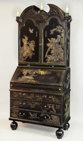 Lote 183: BUREAU BOOKCASE INGLES CON DECORACION ORIENTAL.   BUREAU BOOKCASE INGLES CON DECORACION ORIENTAL.  
