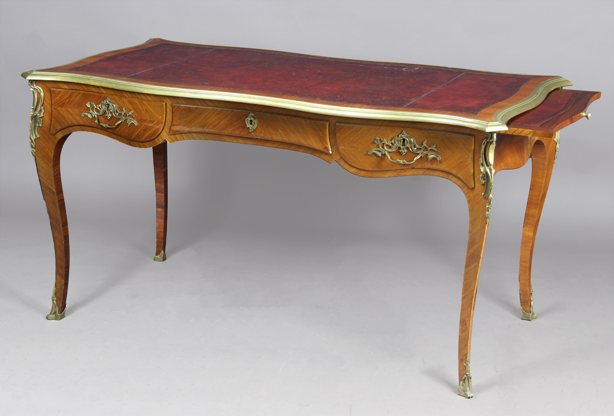  BUREAU PLAT DE ESTILO FRANCES LUIS XV. 
