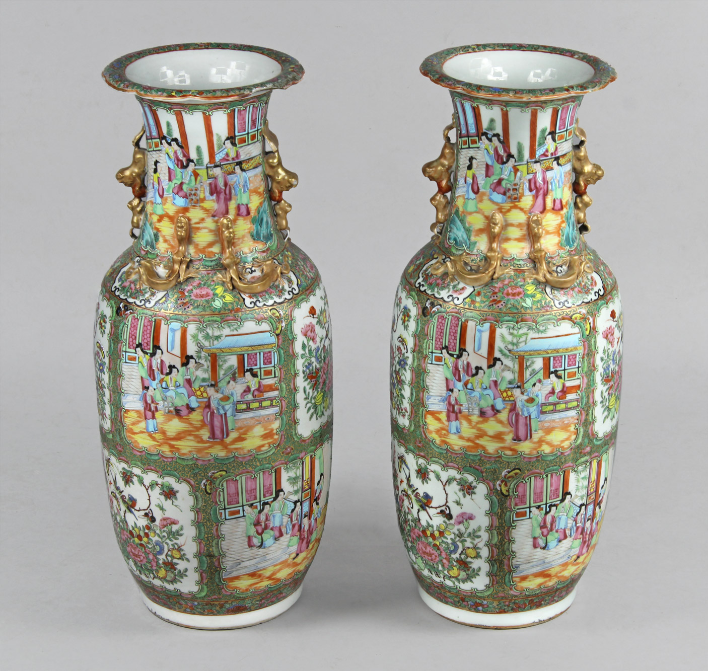  PAR DE GRANDES VASOS DE PORCELANA CHINA DE CANTON. 