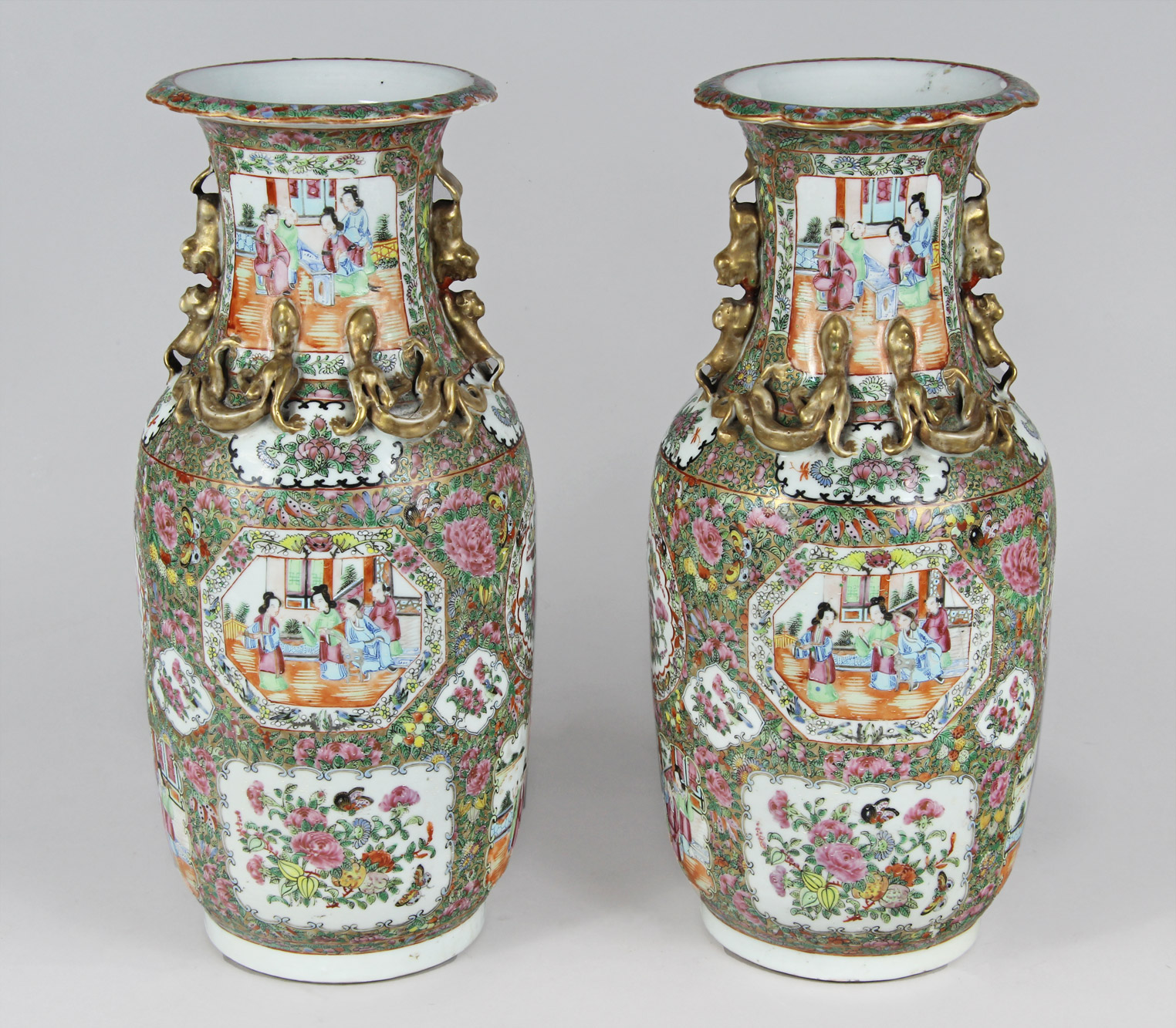  PAR DE VASOS DE PORCELANA CHINA DE CANTON. 