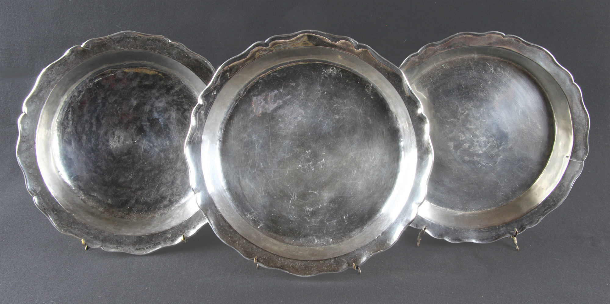  TRES ANTIGUAS PAILAS COLONIALES DEL SIGLO XIX. 