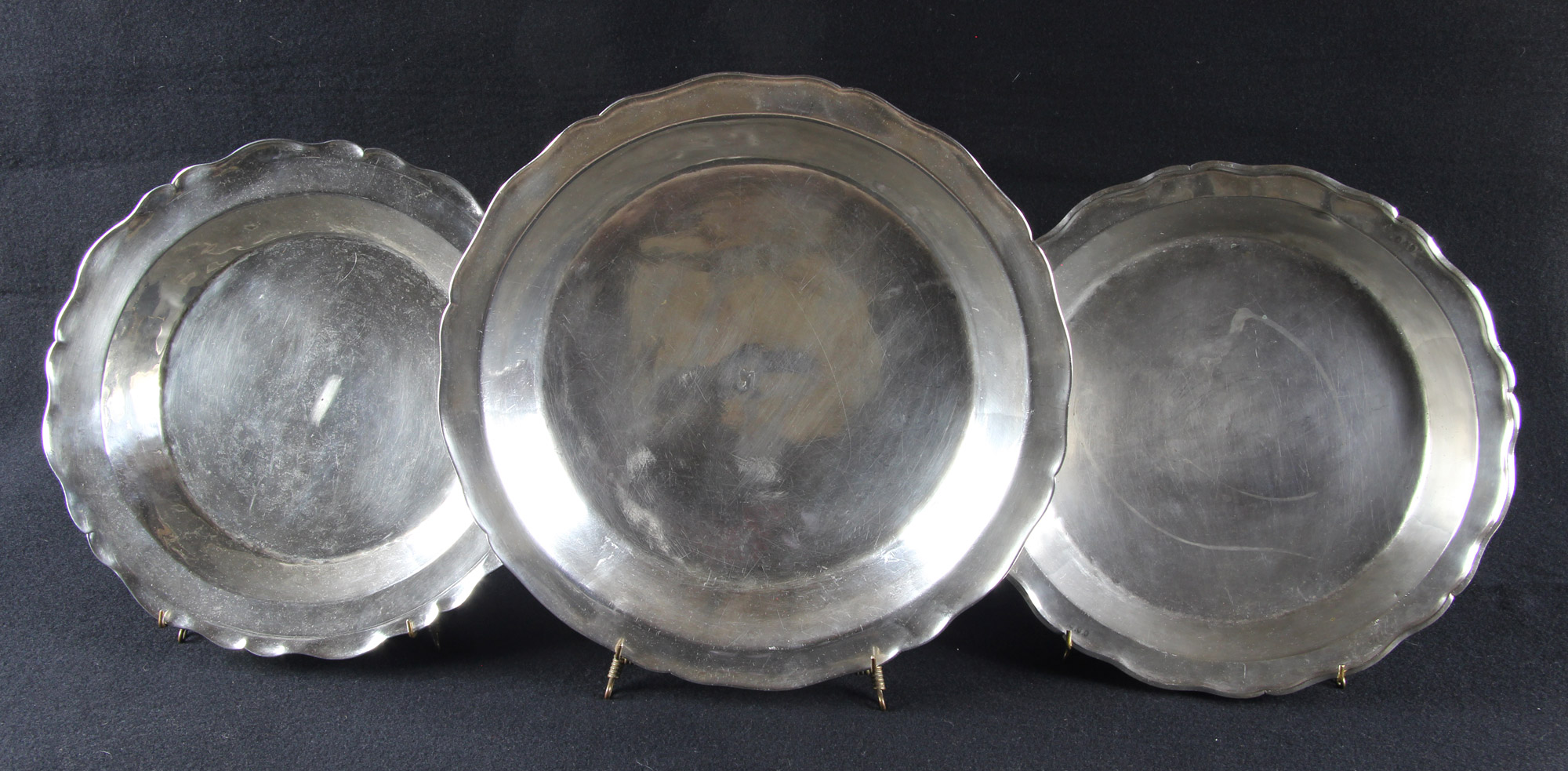  TRES ANTIGUAS PAILAS COLONIALES DEL SIGLO XIX. 