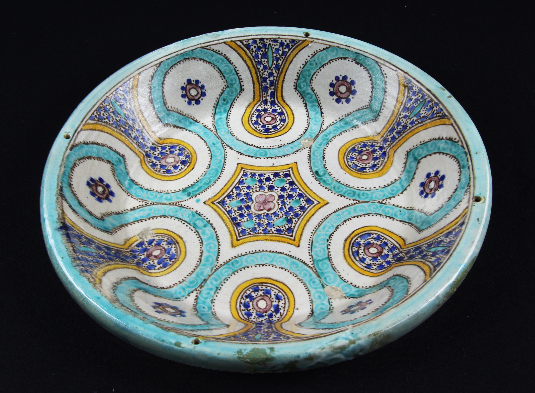  ANTIGUO FUENTON MARROQUI DE CERAMICA ESMALTADA.