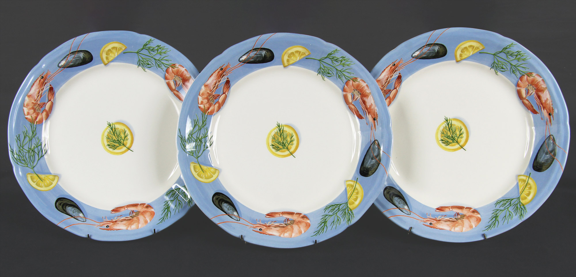  SEIS PLATOS DE FAIENCE FRANCESA GIEN DECORADA. 