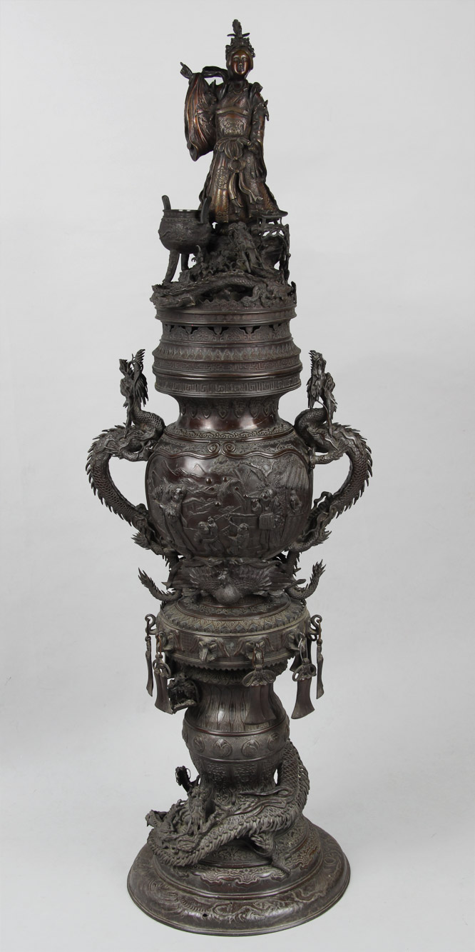  GRAN SAHUMADOR CHINO DE BRONCE CINCELADO Y PATINADO. 