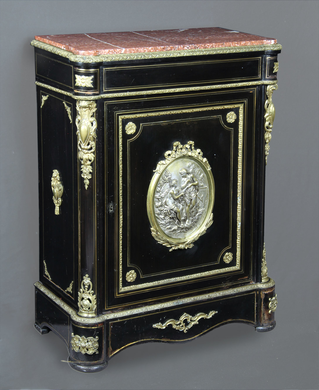  MUEBLE FRANCES DE ARRIMO ESTILO NAPOLEON III. 