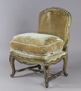 Lote 289: ANTIGUA BUTACA FRANCESA DE ESTILO LUIS XV.  ANTIGUA BUTACA FRANCESA DE ESTILO LUIS XV. 