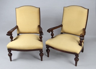 Lote 234: PAR DE SILLONES DE ESTILO INGLES.  PAR DE SILLONES DE ESTILO INGLES. 