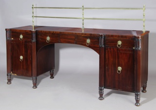 Lote 166: ANTIGUO SIDEBOARD INGLES WILLIAM IV.  ANTIGUO SIDEBOARD INGLES WILLIAM IV. 