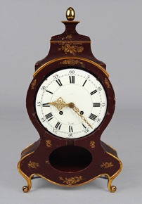 Lote 557: RELOJ SUIZO CON REPISA DE MADERA PINTADA MARCA ZENITH. RELOJ SUIZO CON REPISA DE MADERA PINTADA MARCA ZENITH.