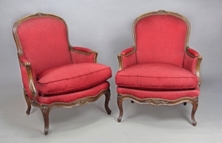 Lote 187: PAR DE SILLONES BERGERE DE ESTILO FRANCES LUIS XV.  PAR DE SILLONES BERGERE DE ESTILO FRANCES LUIS XV. 