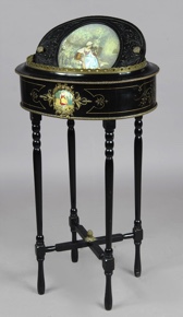 Lote 238: COSTURERO NAPOLEON III DE FORMA OVAL.  COSTURERO NAPOLEON III DE FORMA OVAL. 