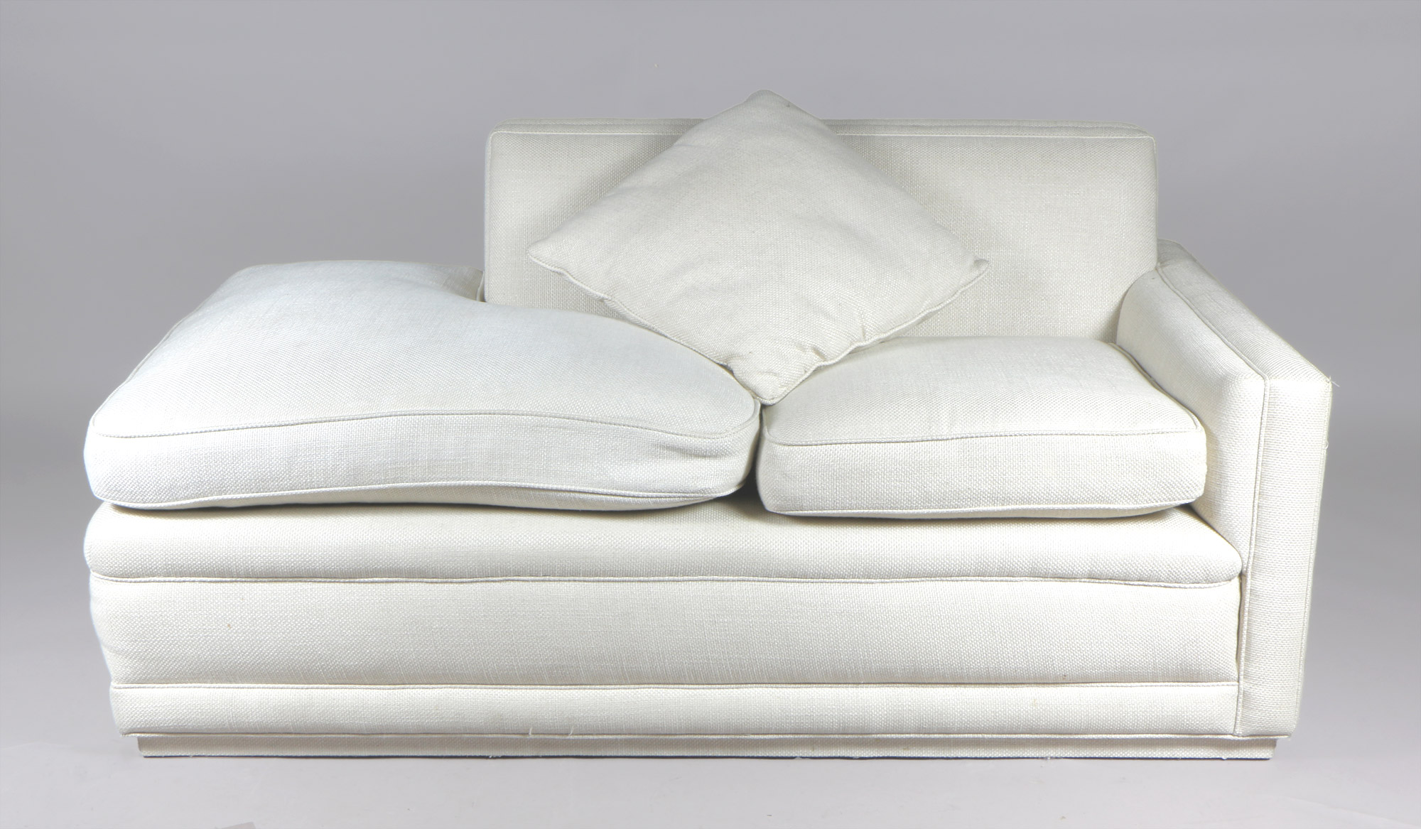  SOFA CONFORTABLE DE DISEÑO MODERNO. 