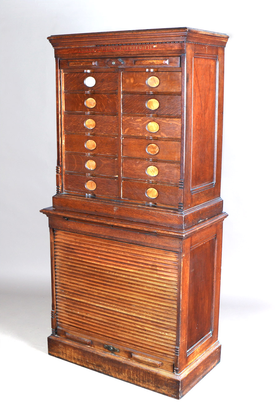  'AMBERG'S CABINET LETTER FILE' AMERICANO DE ROBLE. 