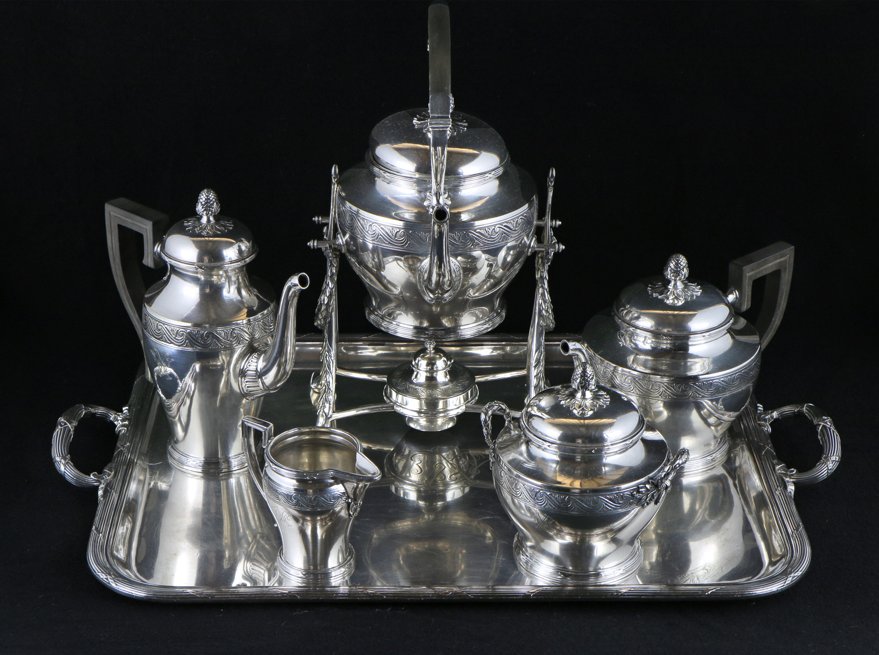 JUEGO DE METAL FRANCES CHRISTOFLE PLATEADO PARA TE Y CAFE. JUEGO DE METAL FRANCES CHRISTOFLE PLATEADO PARA TE Y CAFE.