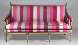 Lote 333: SOFA ESTILO FRANCES LUIS XVI DE LA CASA GAUWELOOSE.  SOFA ESTILO FRANCES LUIS XVI DE LA CASA GAUWELOOSE. 