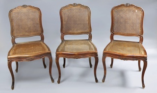 Lote 189: OCHO SILLAS DE ESTILO FRANCES REGENCE. OCHO SILLAS DE ESTILO FRANCES REGENCE.