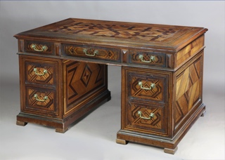 Lote 190: ESCRITORIO INGLES DE PEDESTALES DESMONTABLES.  ESCRITORIO INGLES DE PEDESTALES DESMONTABLES. 