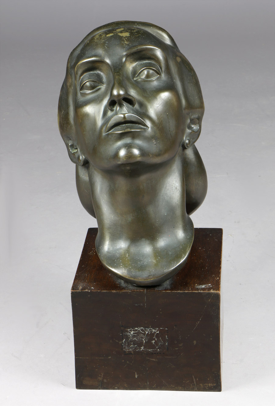  'CABEZA DE MUJER' 