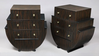 Lote 274: PAR DE PEQUEÑAS COMODAS DE ESTILO ART DECO. PAR DE PEQUEÑAS COMODAS DE ESTILO ART DECO.