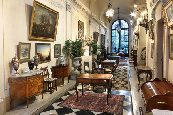 JC Naon y Cia SA Remate 1570 Salones Octubre 2025