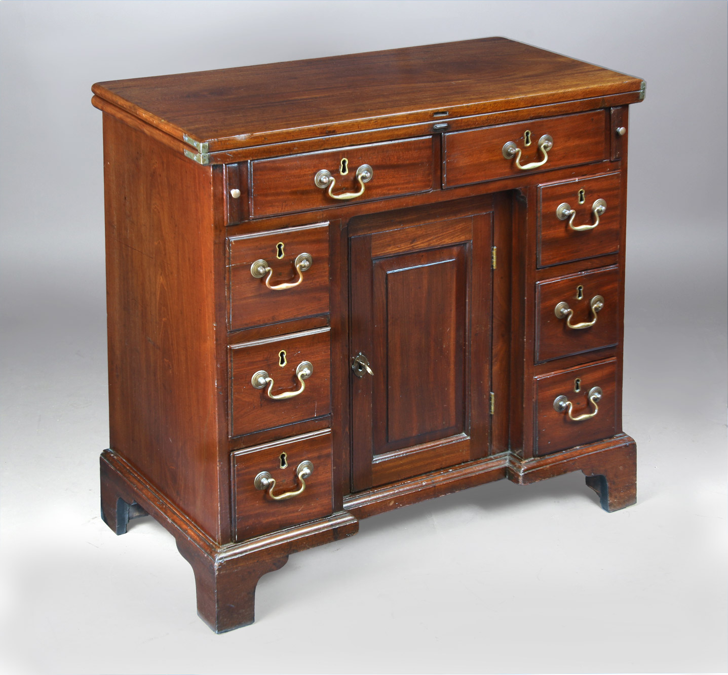  ANTIGUO 'KNEEHOLE DESK' INGLES GEORGE III.