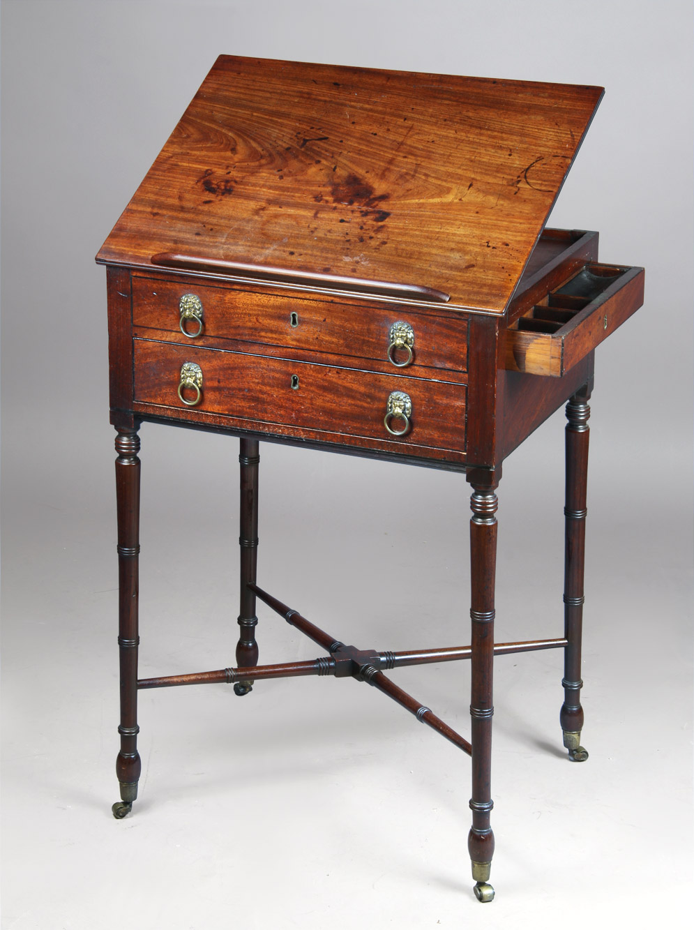  ANTIGUA 'READING TABLE' INGLESA DE EPOCA GEORGE III.