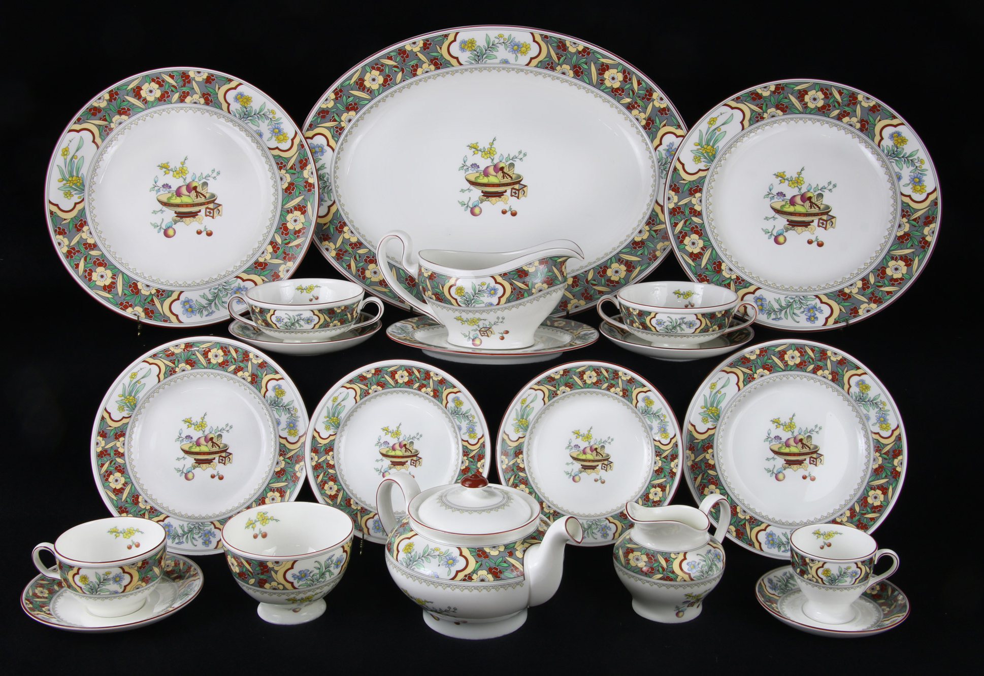  JUEGO DE PORCELANA INGLESA MINTON PARA MESA. 