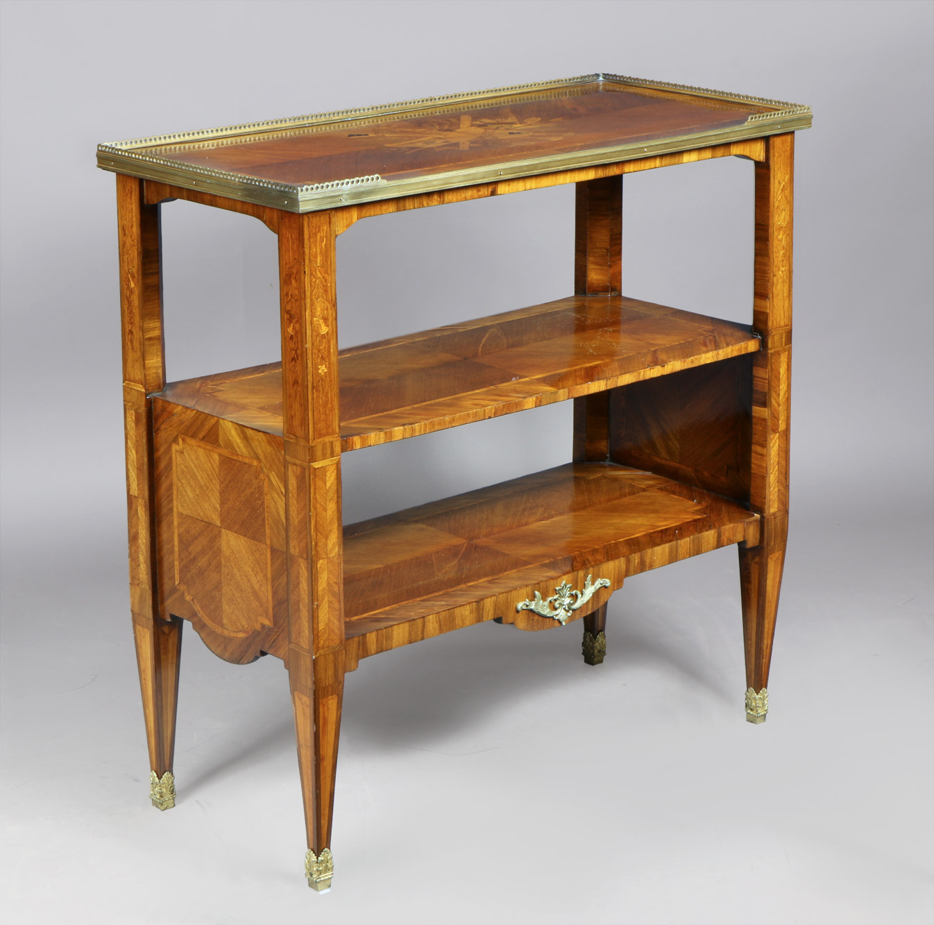  ANTIGUA MESA FRANCESA DE ESTILO LUIS XVI PARA CENTRO.