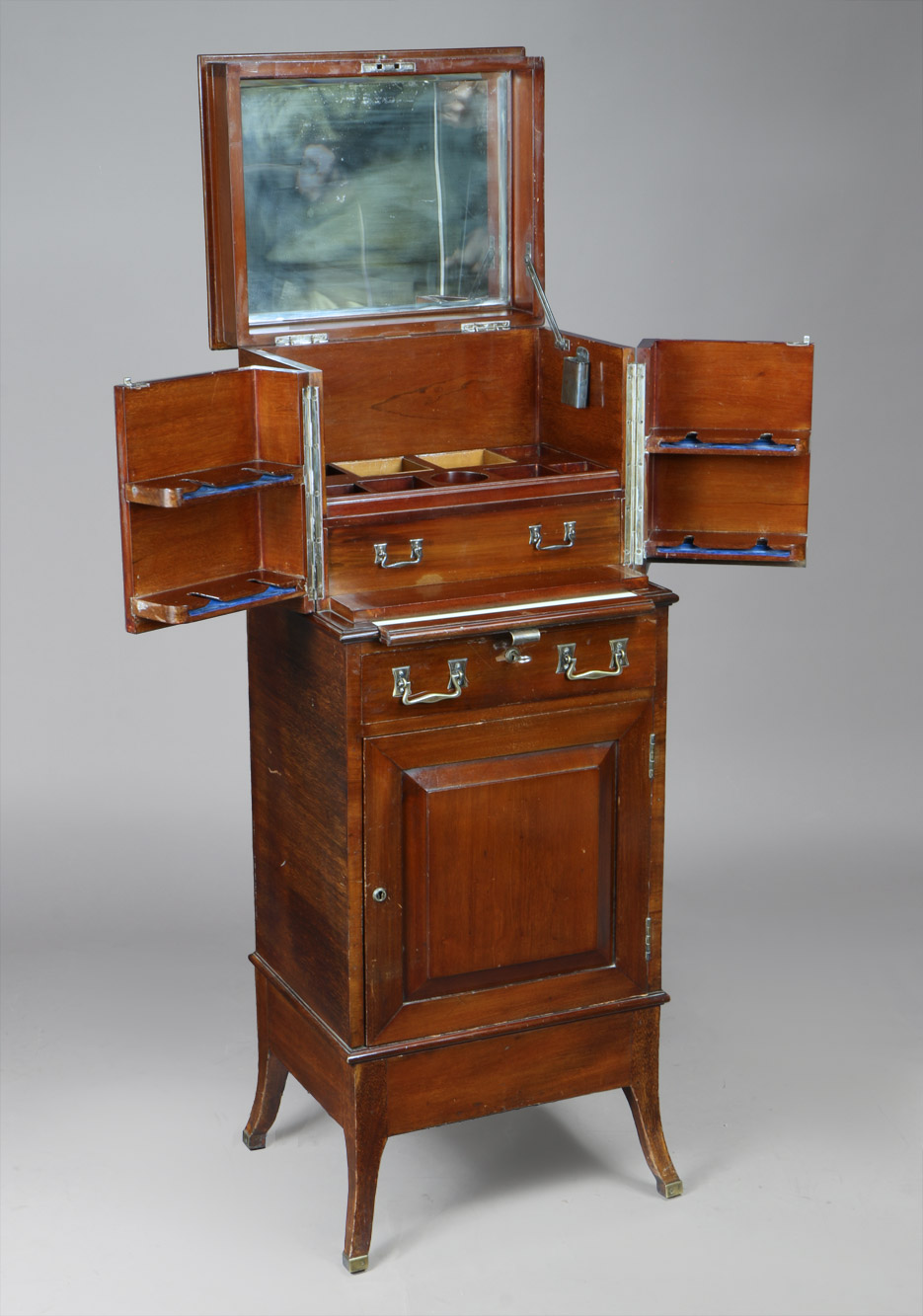  ANTIGUO MUEBLE INGLES ALFRED DUNHILL PARA FUMADOR.