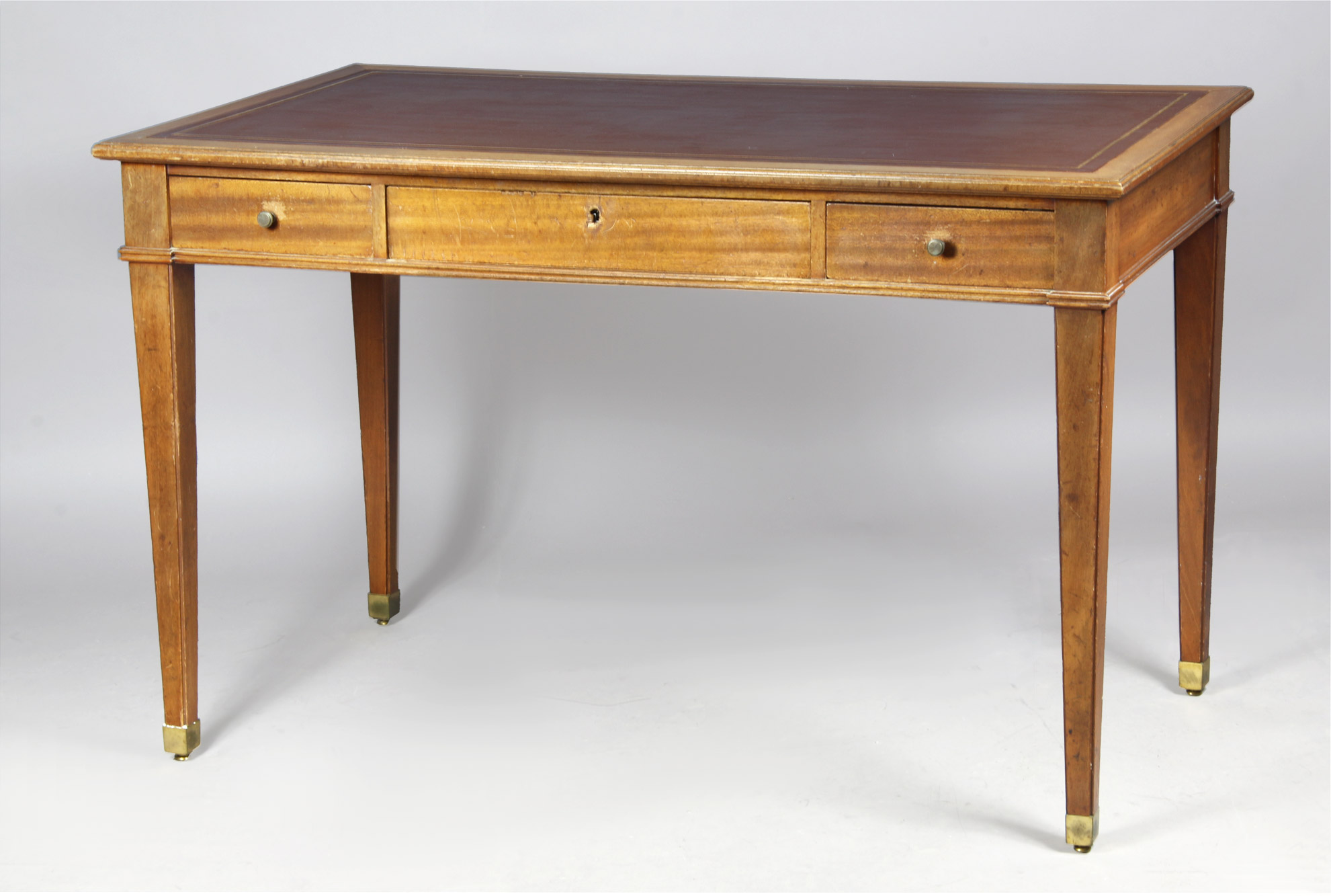  ESCRITORIO DE ESTILO FRANCES LUIS XVI.